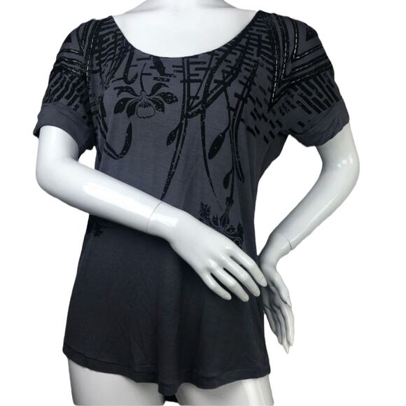 Buffalo David Bitton Grey HIRAKU Open Back Fringe Beaded T-Shirt Size Medium M - Picture 4 of 8